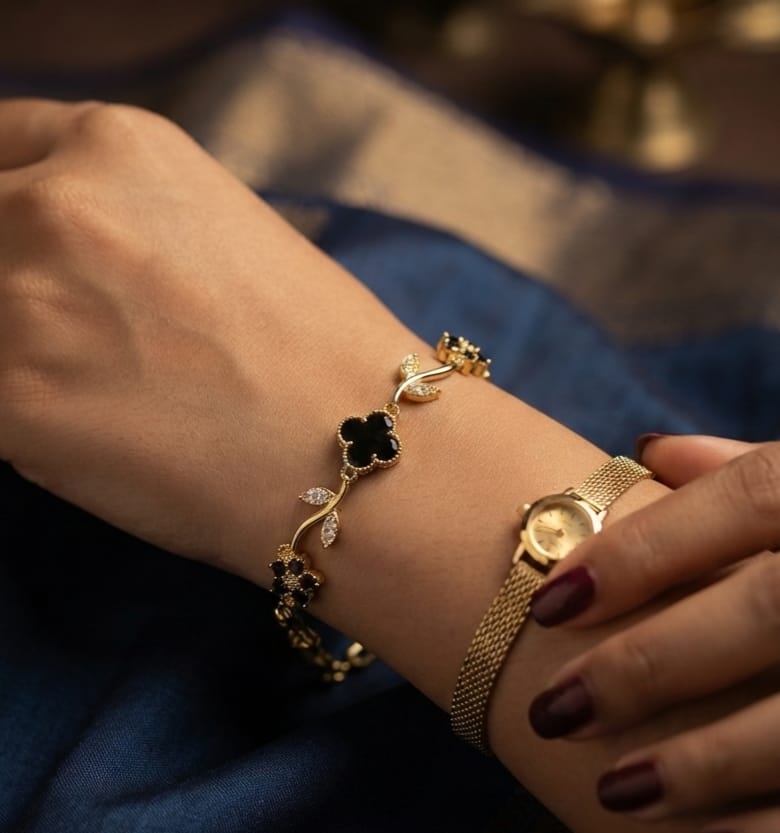 Elegant Clover Charm Bracelet