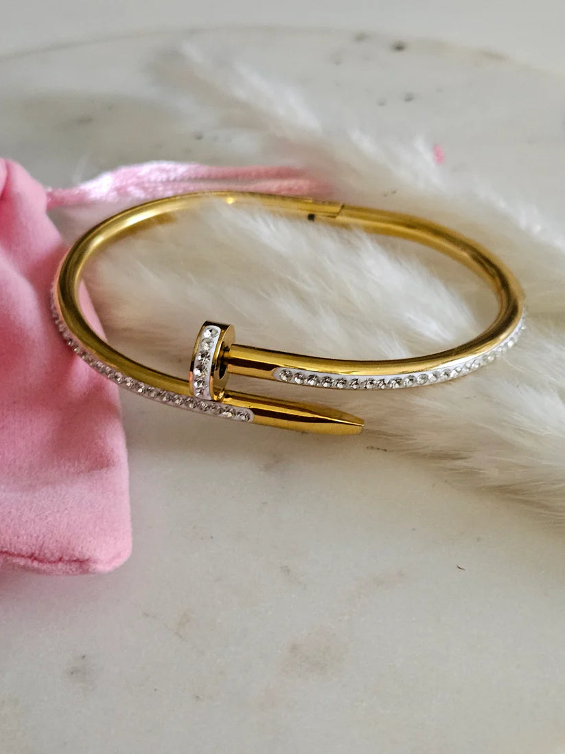 Stone Nail Golden - Handcuff