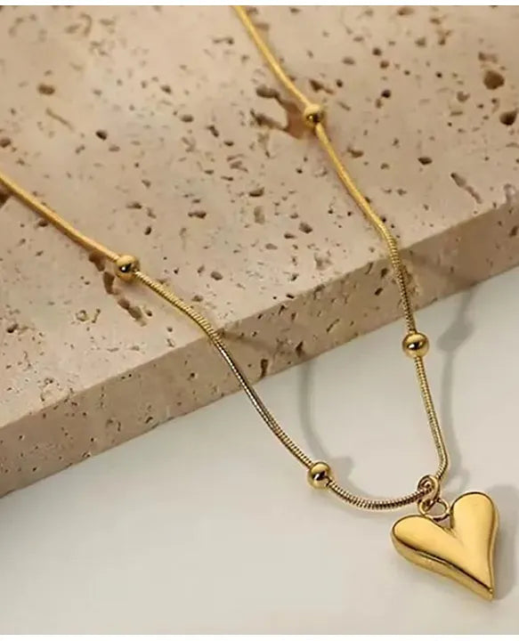 Elegant Gold Heart Necklace