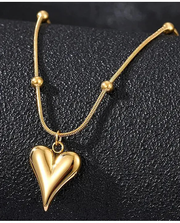 Elegant Gold Heart Necklace