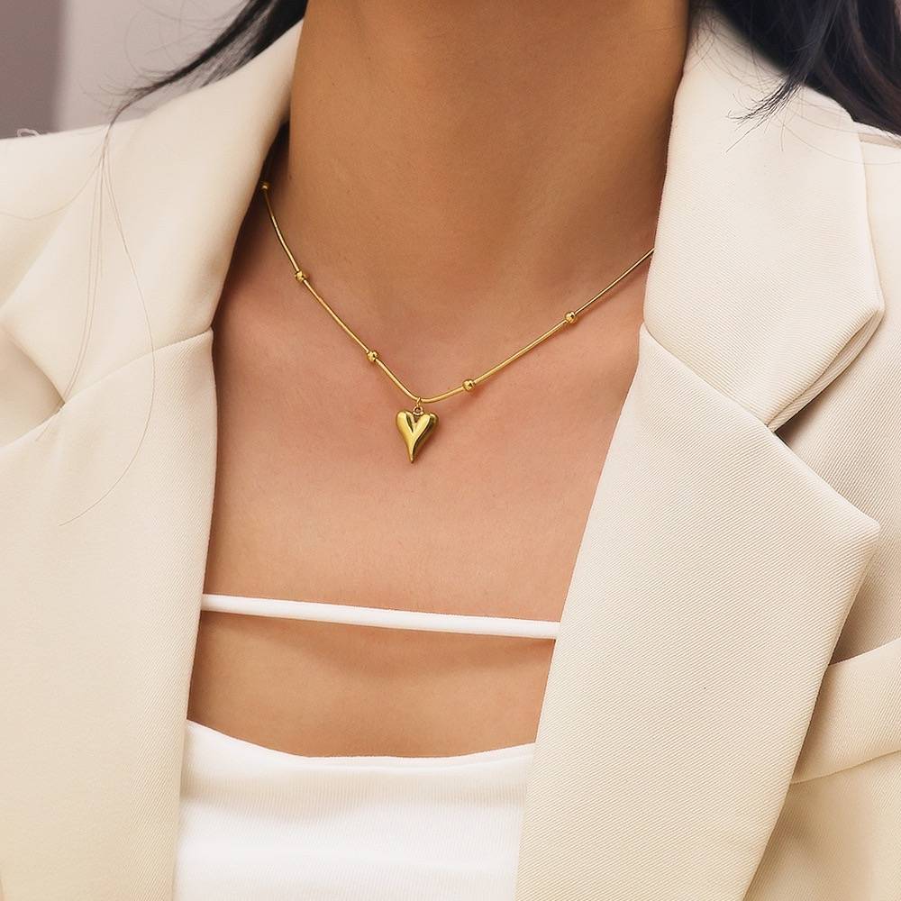 Elegant Gold Heart Necklace