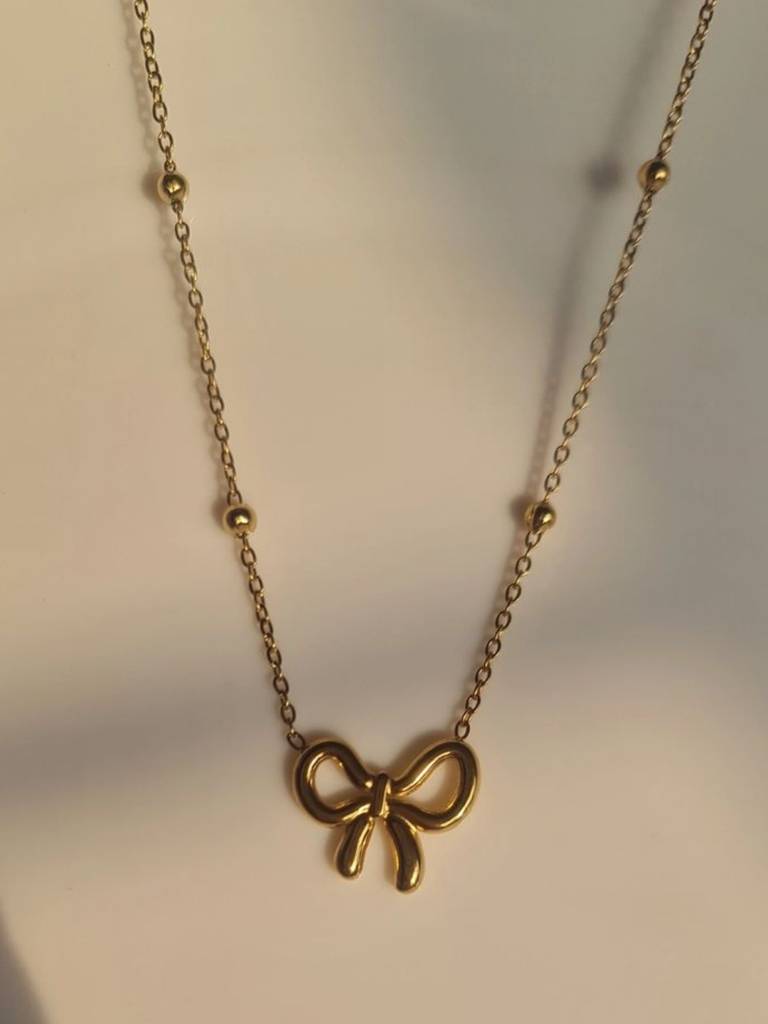 Delicate Gold Bow Knot Necklace