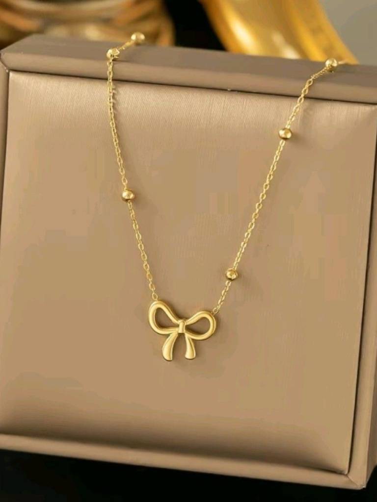 Delicate Gold Bow Knot Necklace