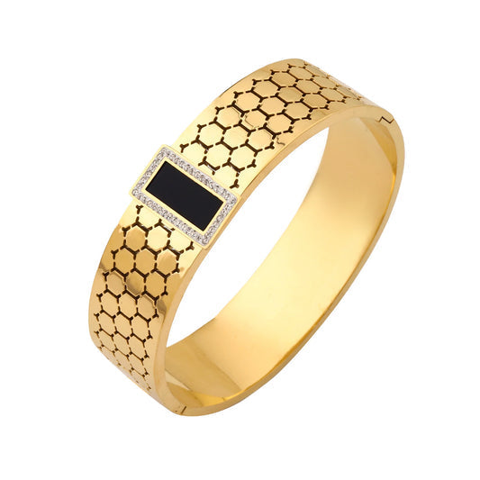 Vintage Honeycomb Luxury Bangle
