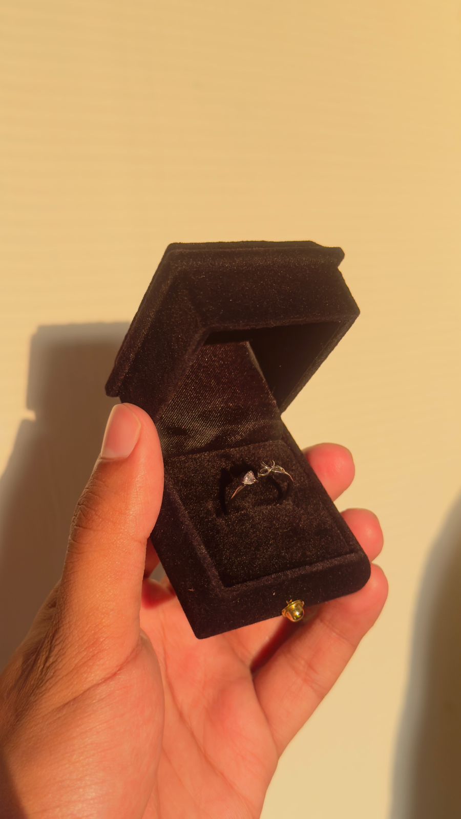 Twist single stone  Zircon ring