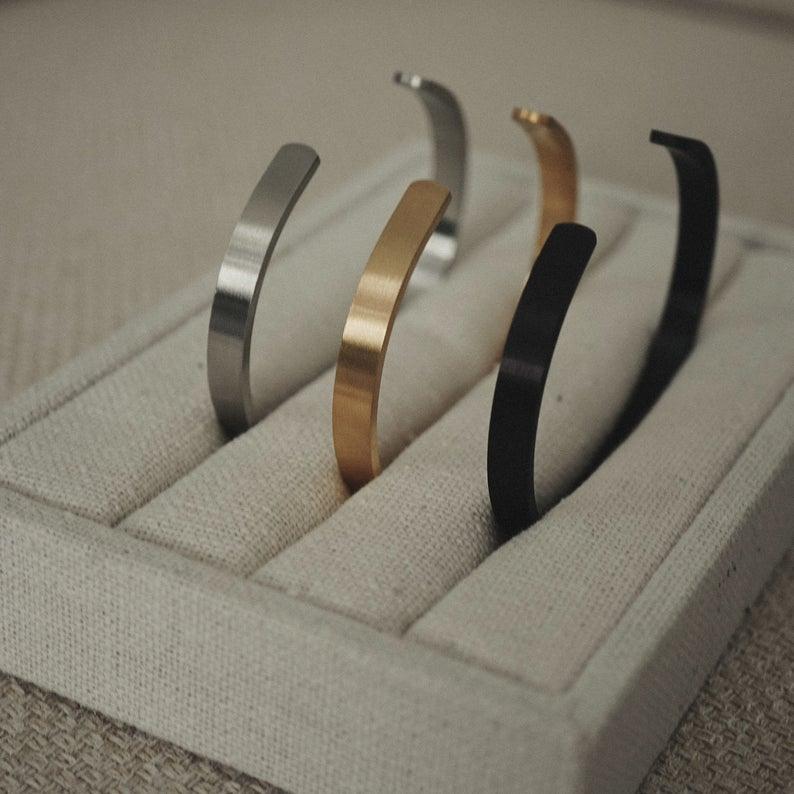 PERSONALIZED CUFF