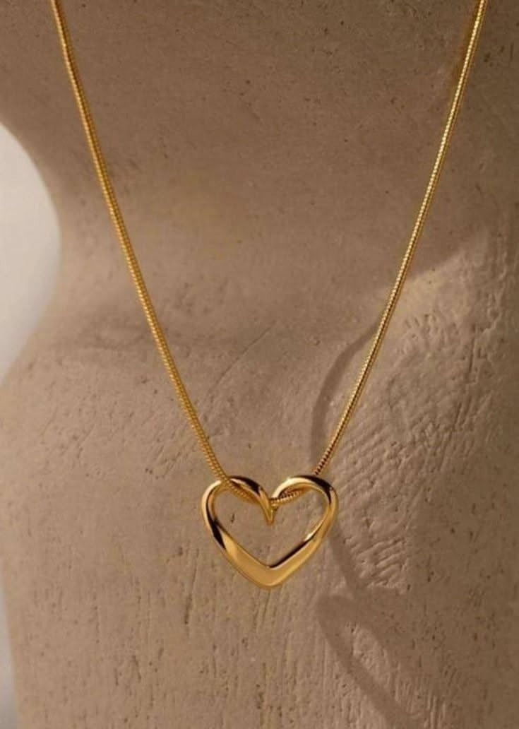 Knot Heart Necklace