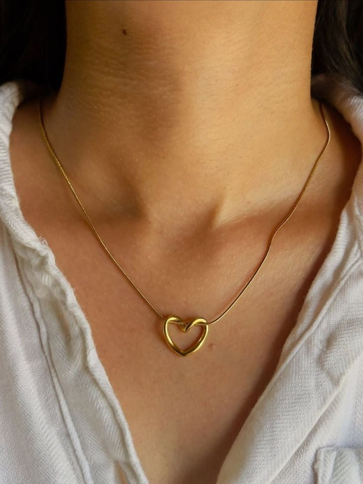 Knot Heart Necklace
